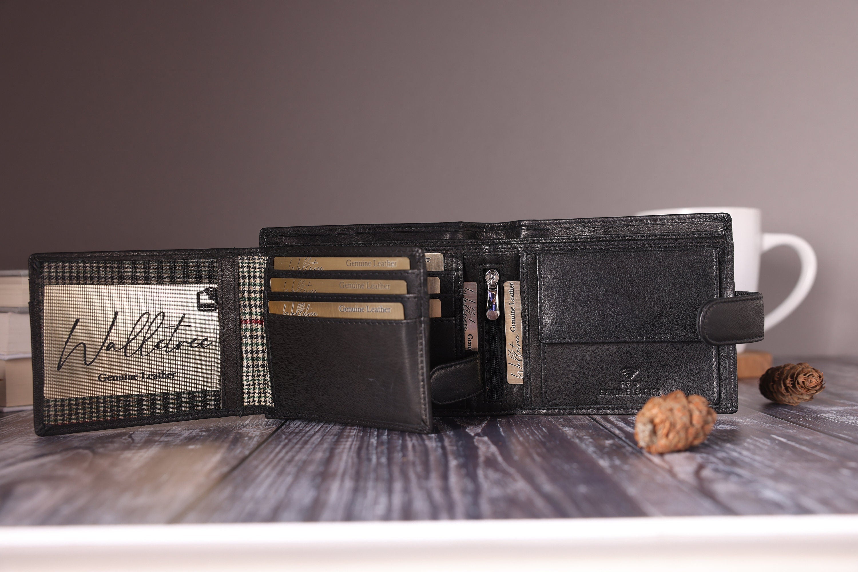 Personalised Men's Bifold Wallet, Black Leather Wallet, Personalized Engraved Father's Day Gift for Dad, Husband, Boyfriend, Anniversary