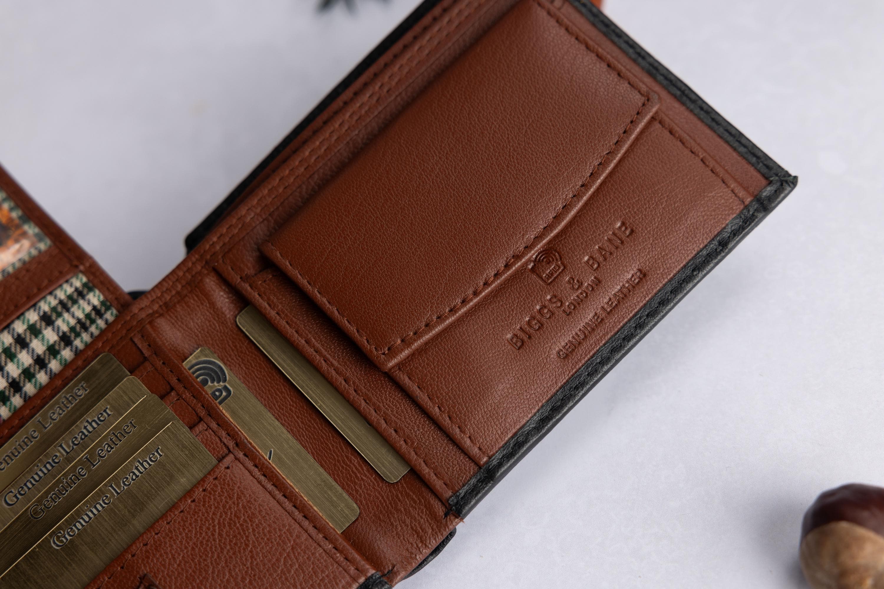 Personalised Men's Wallet, Genuine Soft Black & Brown Leather Wallet, Personalized Custom Engraved Father's Day Gift for Him, Dad, Husband