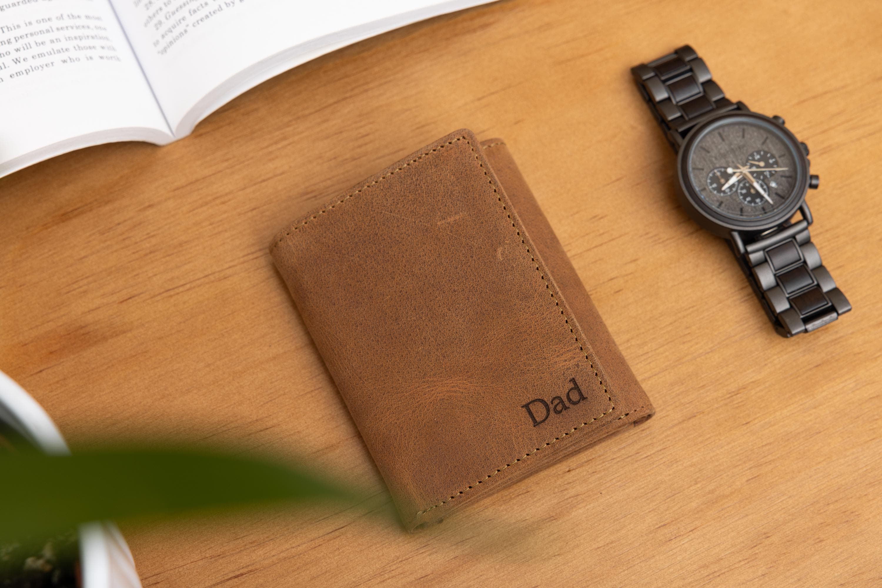 Personalised Custom Engraved Men's Trifold Wallet, Genuine Rustic Brown Leather Wallet, Personalized Father's Day Gift for Dad, Husband, Him