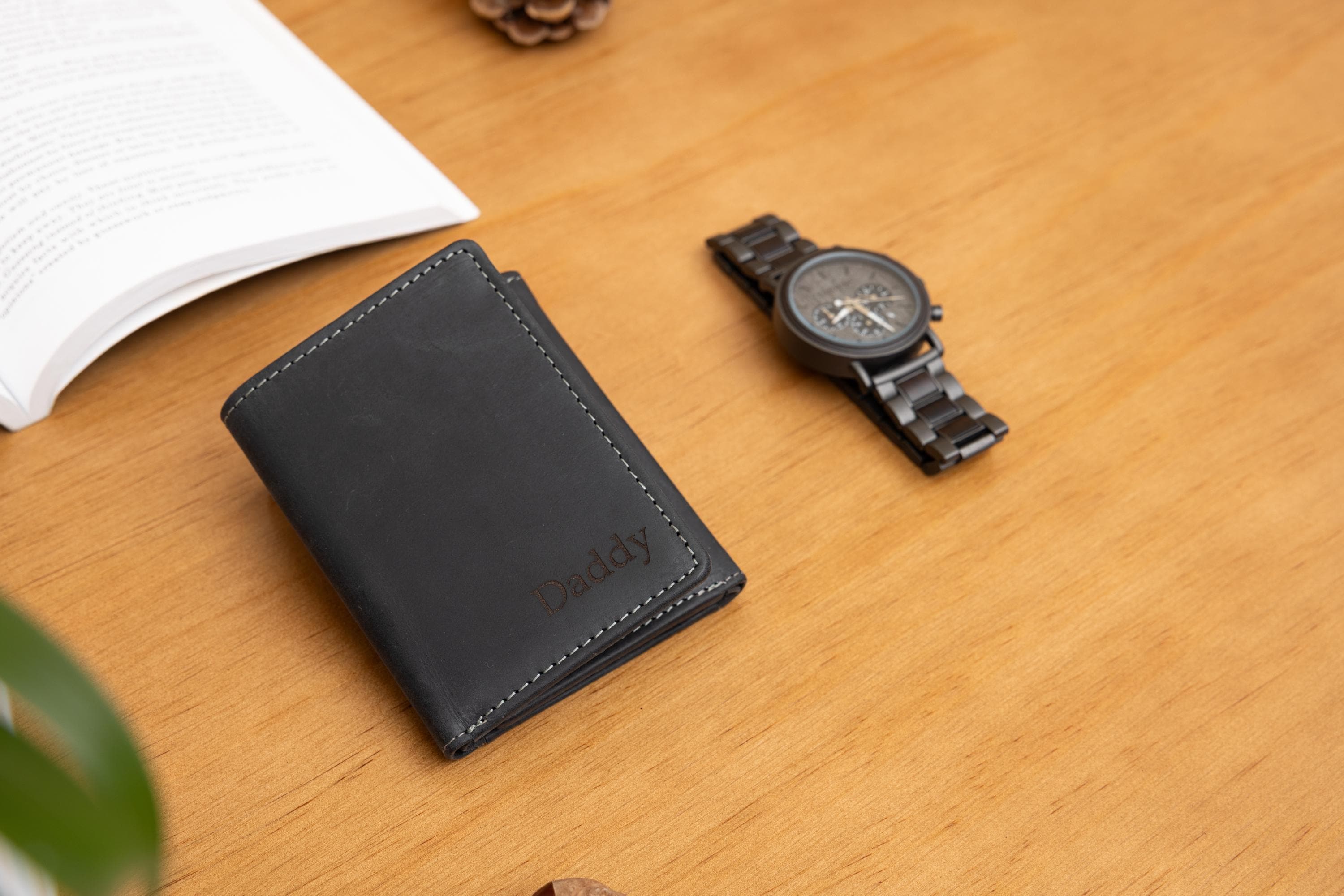 Personalised Custom Engraved Men's Trifold Wallet, Genuine Rustic Brown Leather Wallet, Personalized Father's Day Gift for Dad, Husband, Him